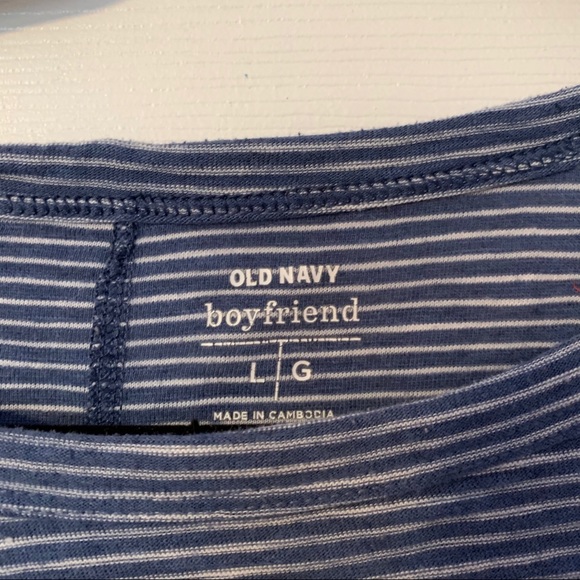 Old Navy Boyfriend Tshirt - Picture 2 of 2